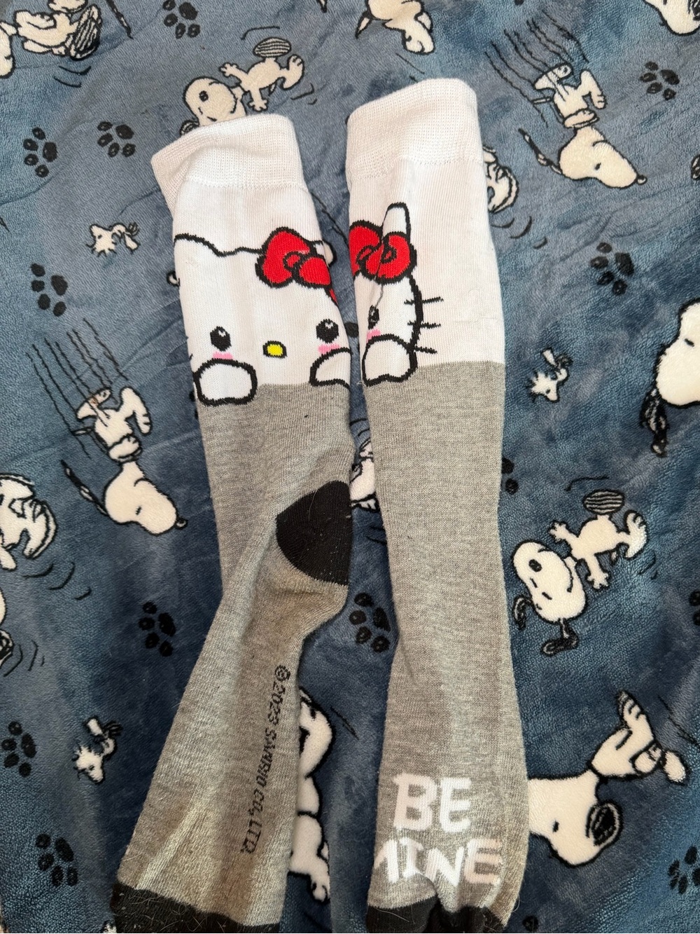 Sanrio Hello kitty knee high 2023 valentines collection socks